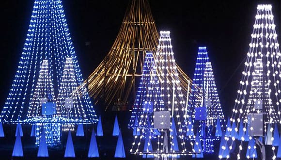 kensico_1 Illuminated holiday light displays.